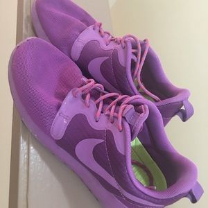 Purple Roshe